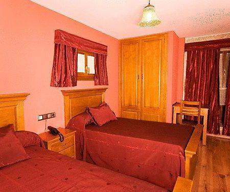 Hotel La Casa Grande Ourense Ruang foto